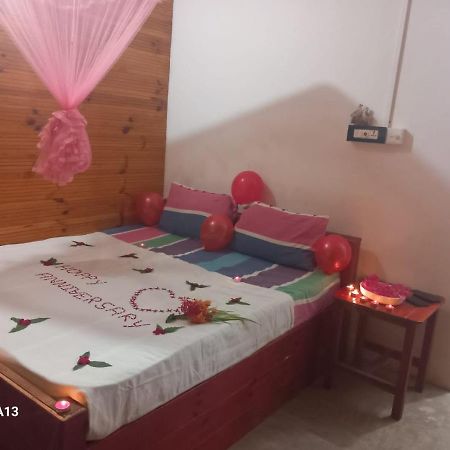 Walkers Hostel Trincomalee Eksteriør bilde