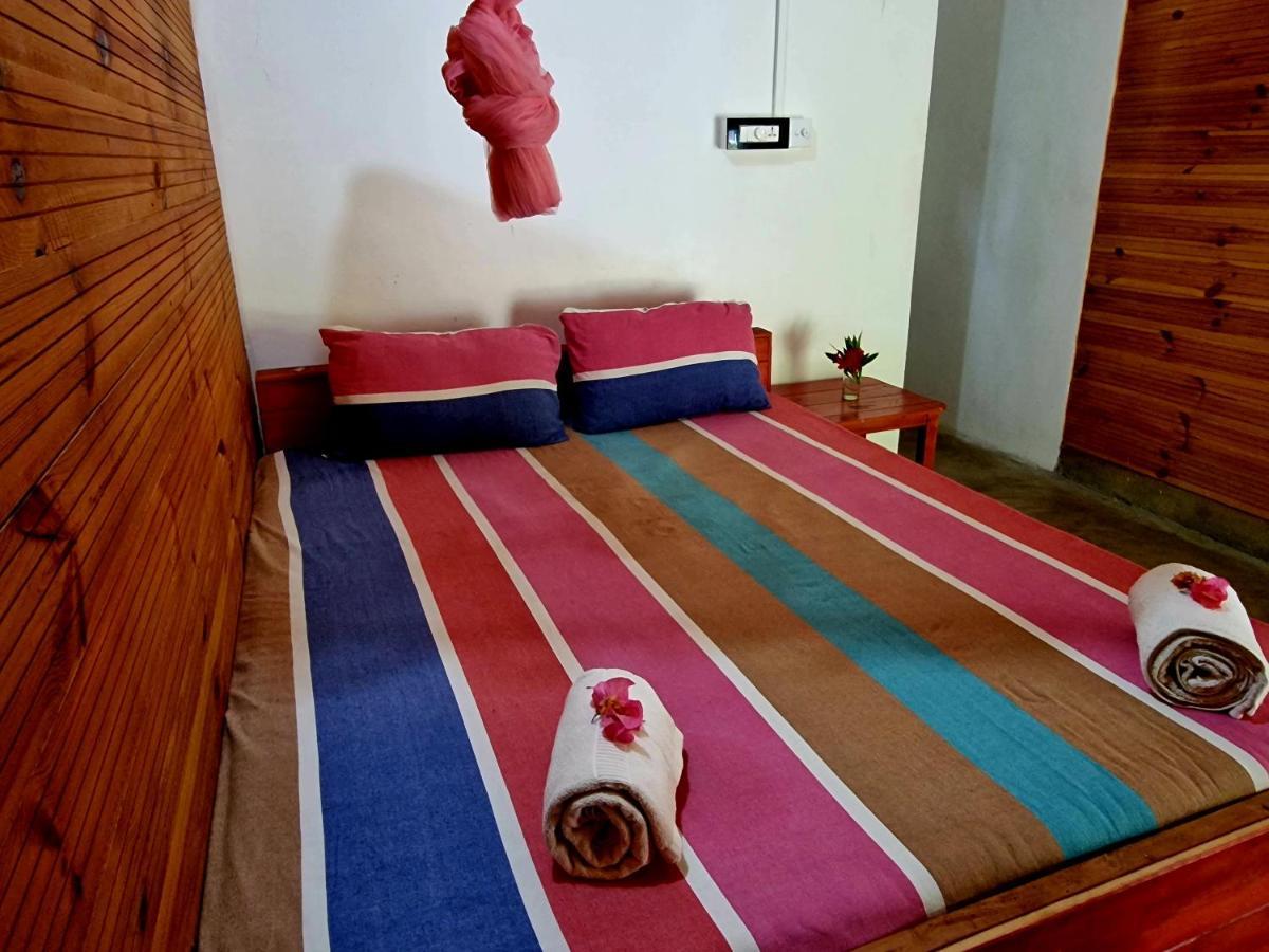 Walkers Hostel Trincomalee Eksteriør bilde