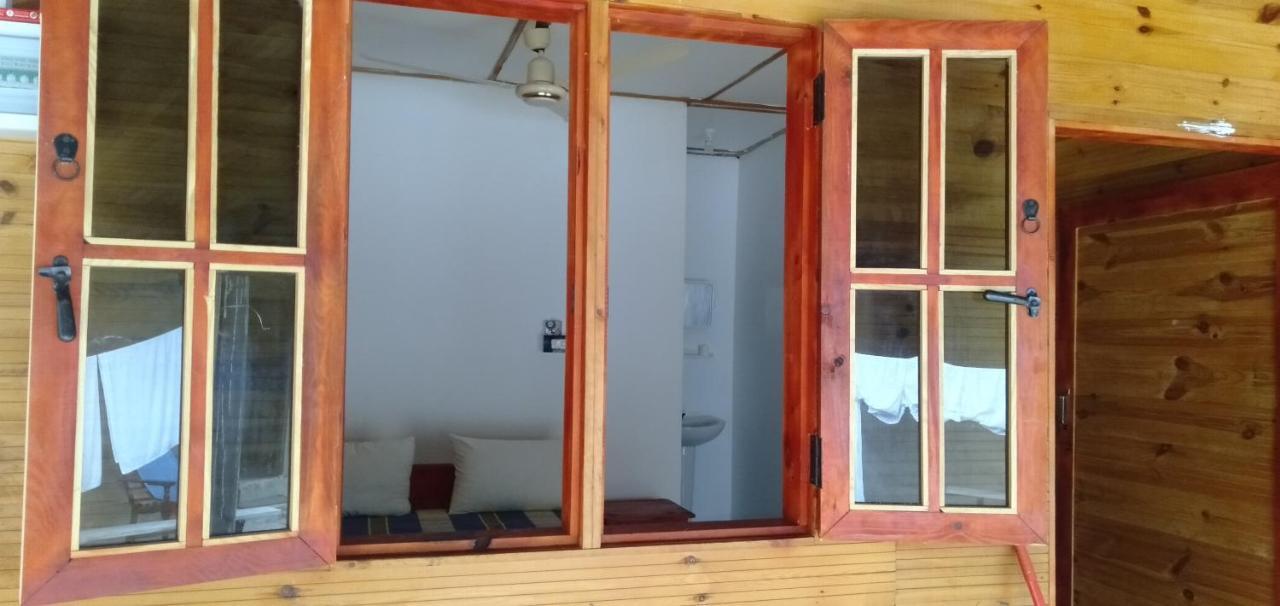 Walkers Hostel Trincomalee Eksteriør bilde