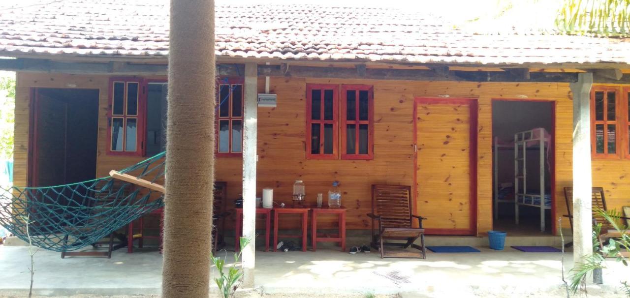Walkers Hostel Trincomalee Eksteriør bilde